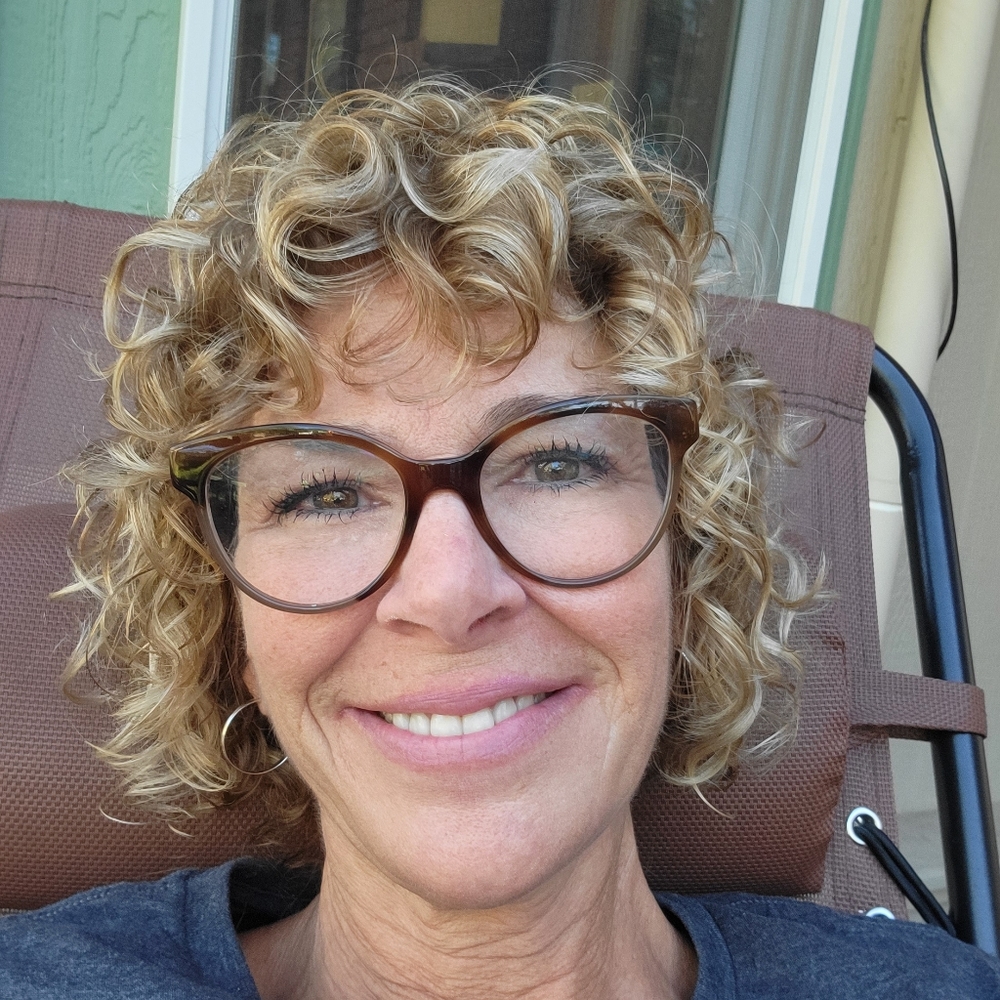 Meet your Posher, Jennell